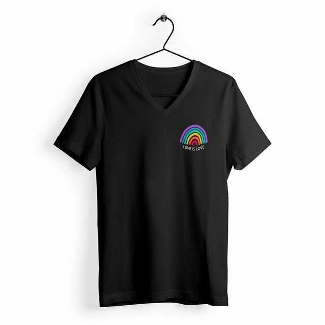 Image front T-shirt Femme Col V Love is Love