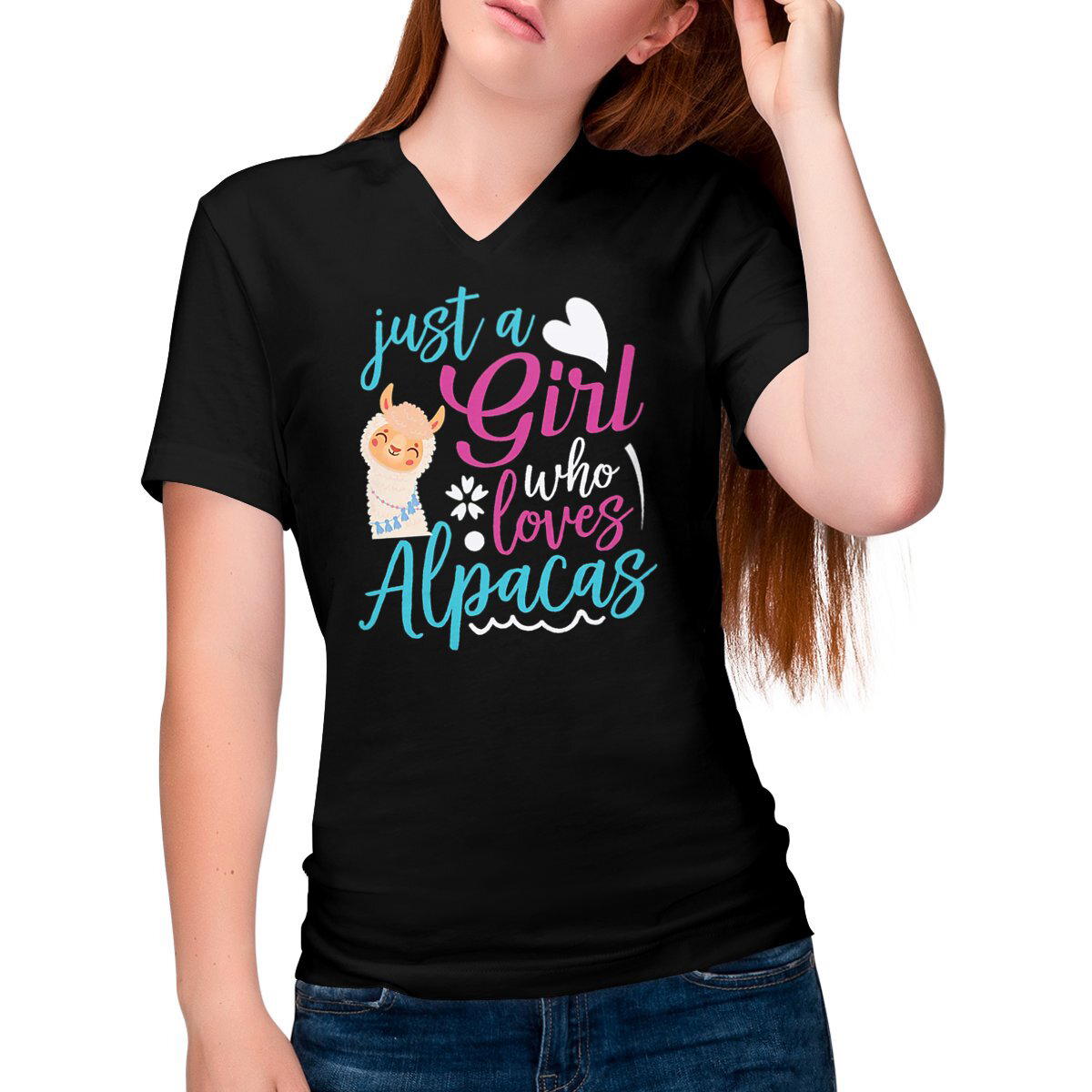 Image front Le T-Shirt Femme Col V "Just a girl who loves alpacas"