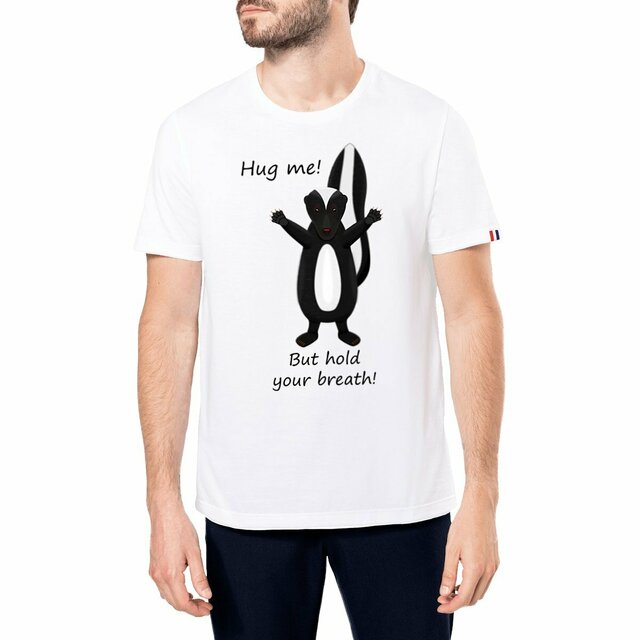 Image front QT Shirt Men | Skunk | Hug Hold Breath