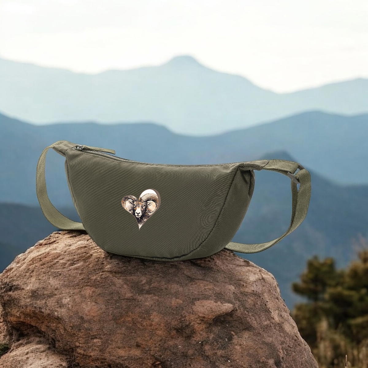 Sac banane en polyester recyclé Mouflon coeur