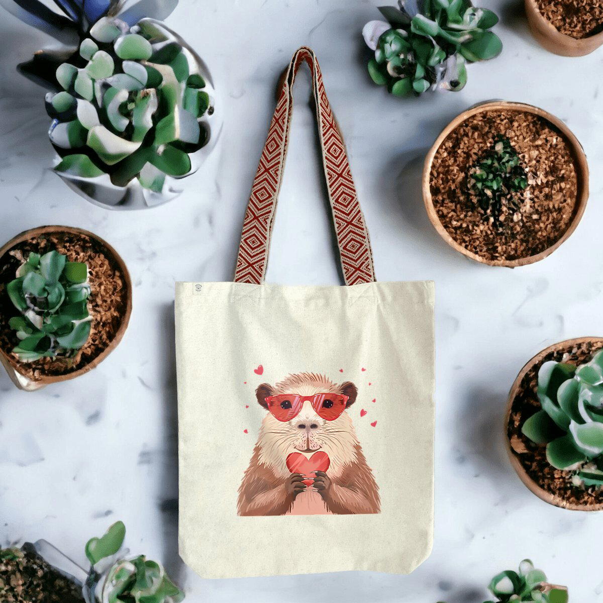 Image front Totebag ethnique : Capybara St Valentin, l'amour à portée de main