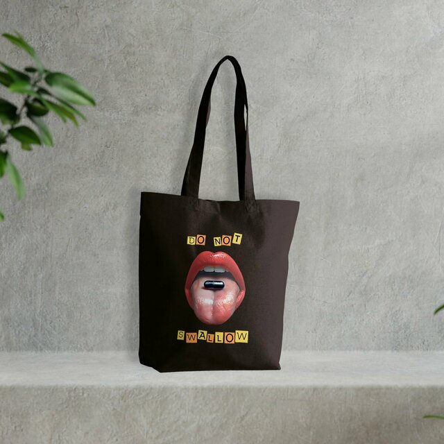 Image front ❀ Totebag Épais ~Premium+ ✦ BLACK PILL - NE PAS AVALER [🌐 EN] ✨