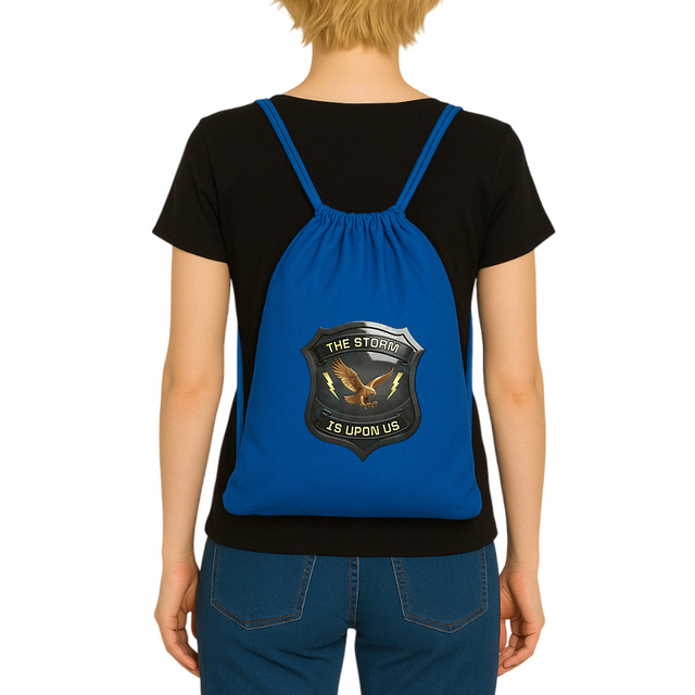 Image front ❀ Sac À Dos À Cordelettes Recyclé ~Premium ✦ THE STORM IS UPON US [🌐 EN] ✨