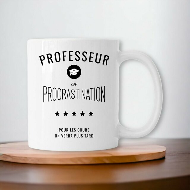 Image front ❀ Mug Céramique Imprimé Sur Chaque Côté ~Premium ✦ PROCRASTINATION [🌐 FR] ✨