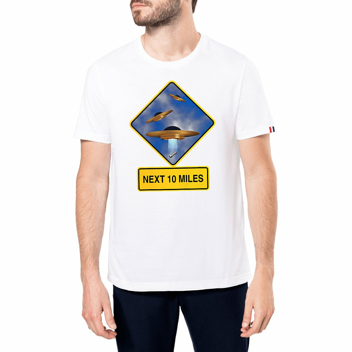 Image front ❀ T-Shirt Mi-Épais Homme Made in France ~Premium+ ✦ UFO ALERT [🌐 EN] ✨