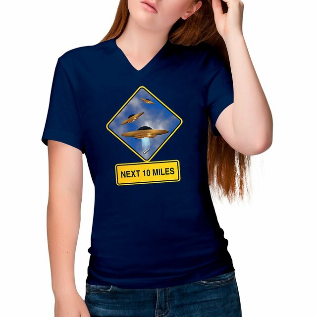 Image front ❀ T-Shirt Léger Femme Col V ~Change ✦ UFO ALERT [🌐 EN] ✨
