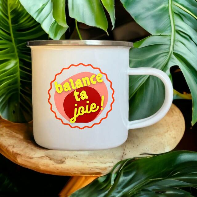 Balance ta joie ! Mug émaillé - capsule bordeaux rose & écriture jaune 