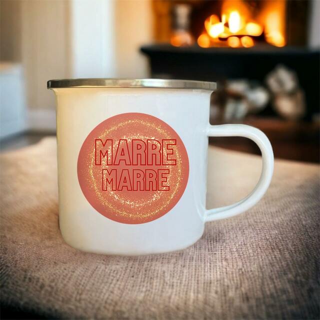 Marre ! par Louise B - mug émaillé - Glossy