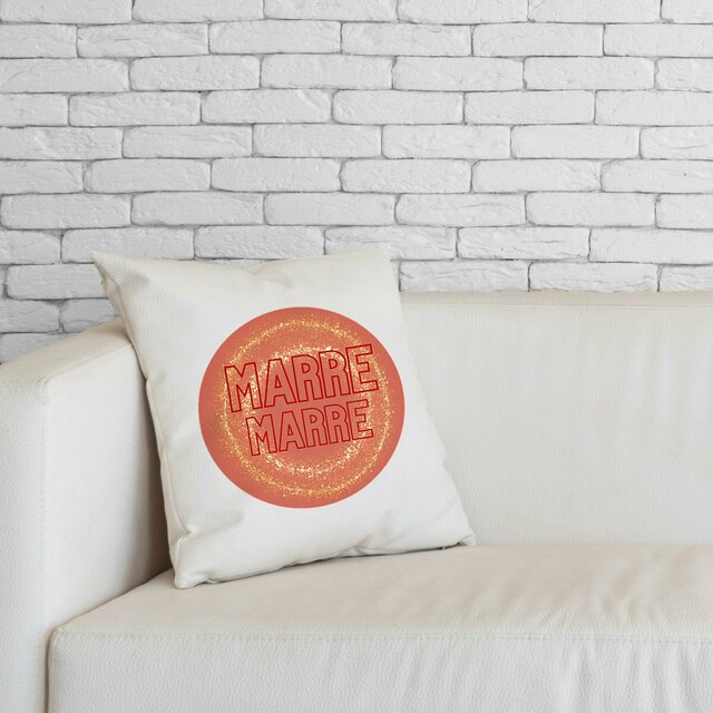 Marre ! par Louise B - Coussin et sa housse médaillon - Glossy