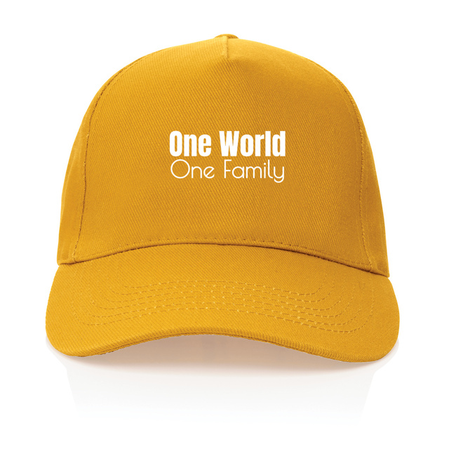 Image front Casquette recyclée pour le vivre ensemble. One World, One Family