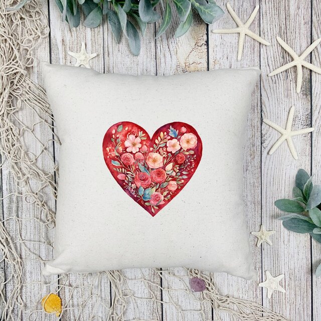 Image front Coussin + housse 40 x 40 cm. Commerce équitable. Cœur fleuri imprimé