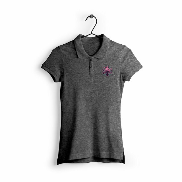 Image back Polo Femme Féministe en Coton Biologique. Poing féministe imprimé en France