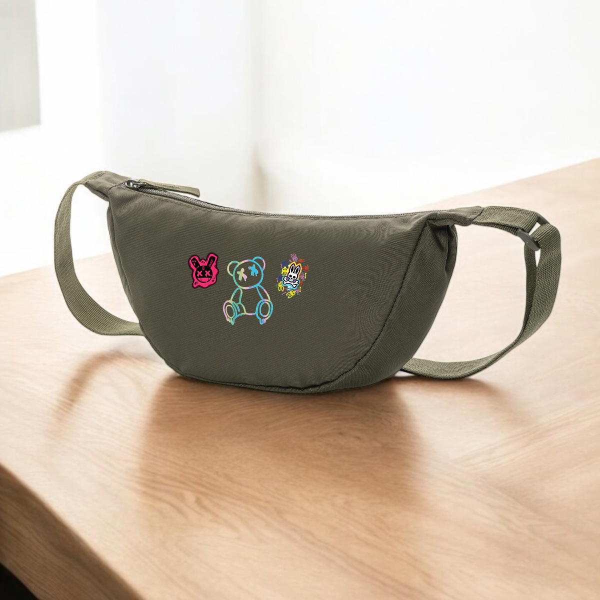 Image front Sac banane en polyester recyclé au style street wear