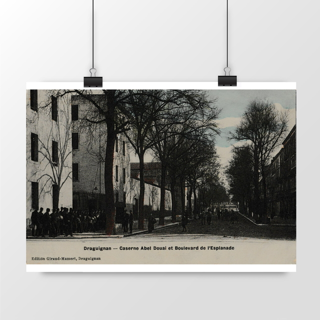 Image front Affiche DRAGUIGNAN - Caserne Abel Douai et boulevard de l'Esplanade - 1906