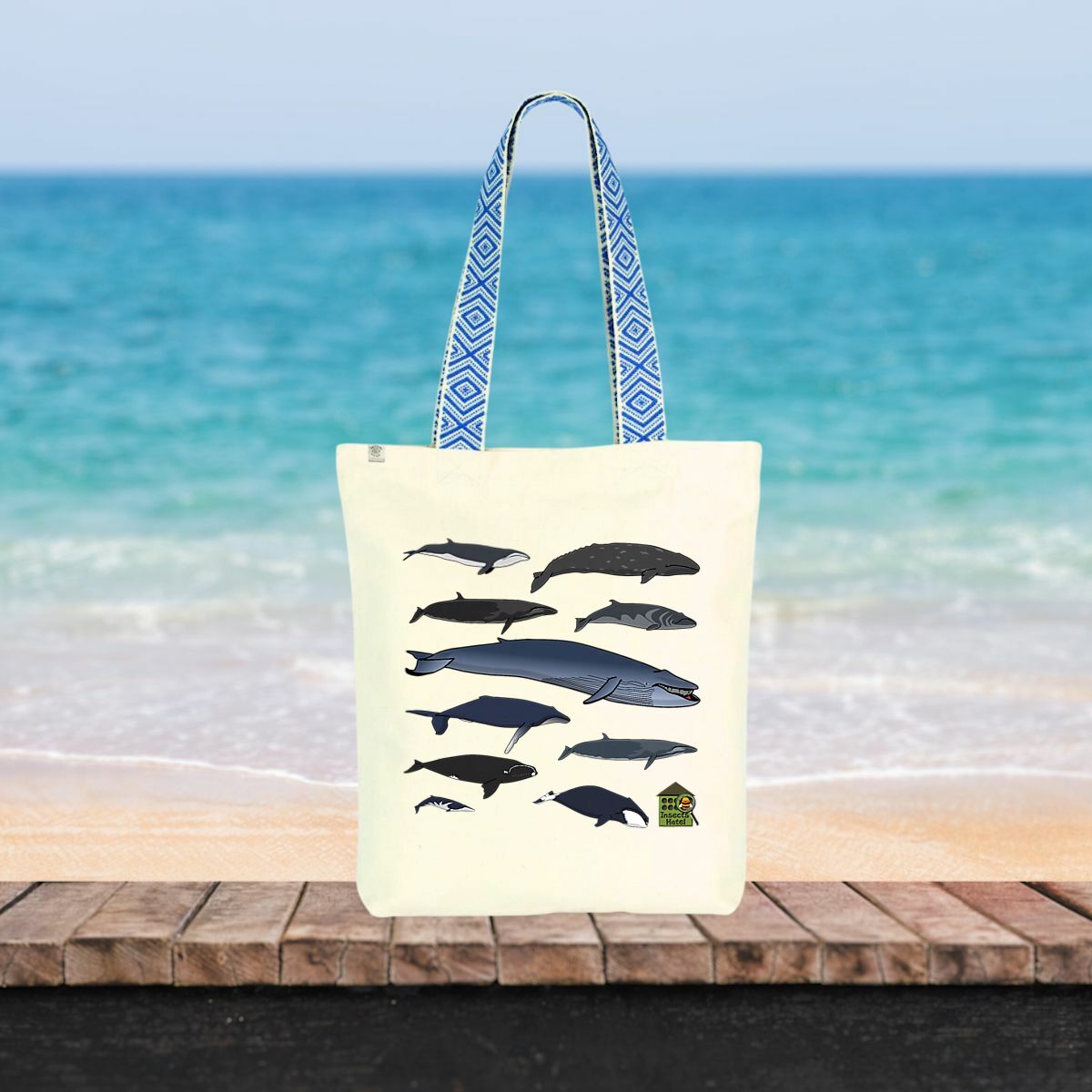 Image front Totebag ethnique - "Baleines du monde entier"