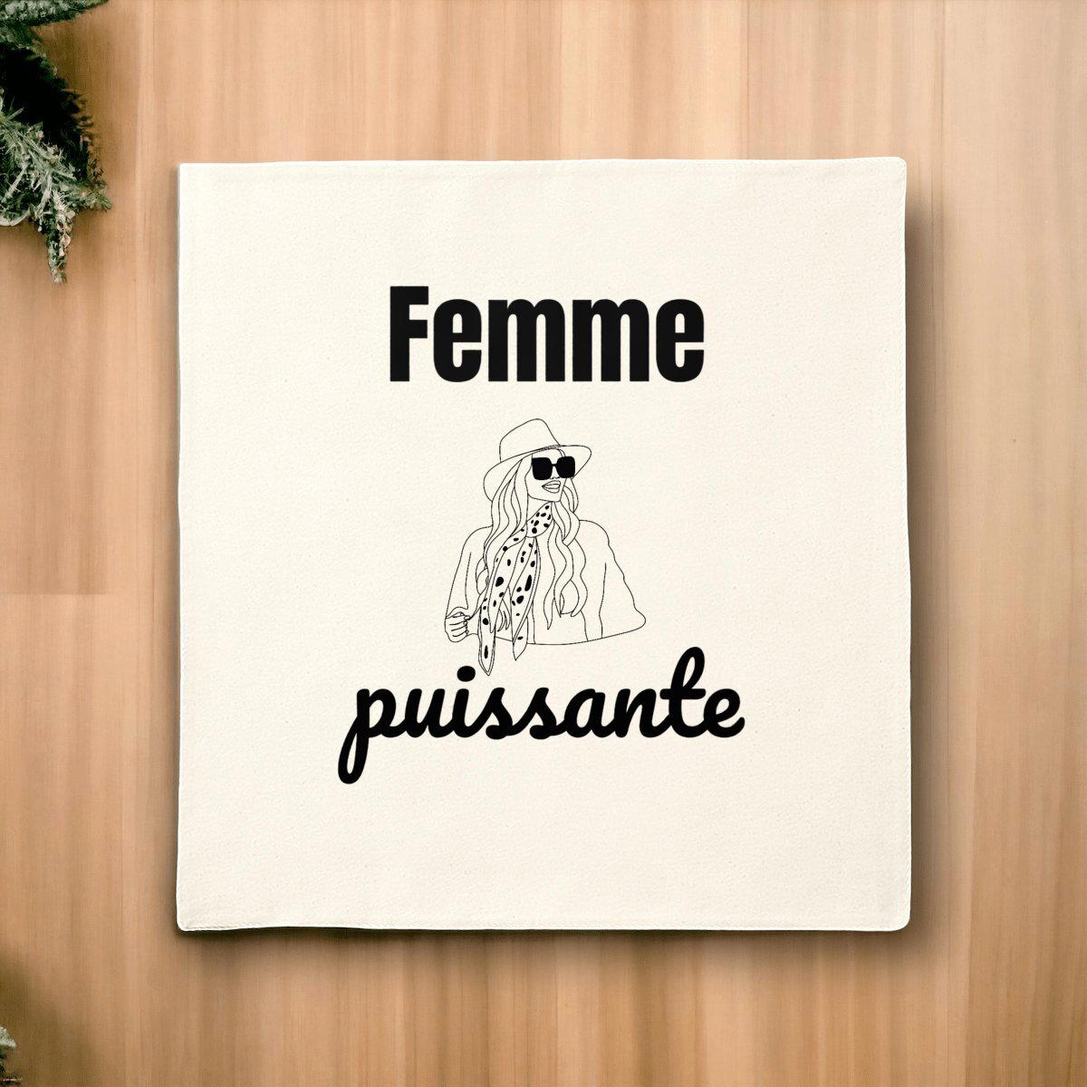 Image front Housse de coussin de qualité supérieure- Femme puissante