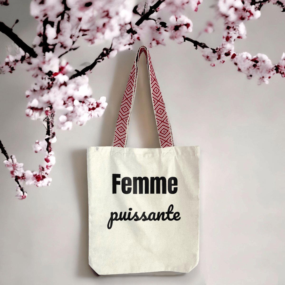 Image front Totebag ethnique - Femme puissante - - 80% coton recyclé 20% polyester recyclé 