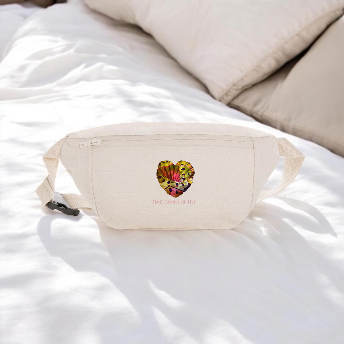 Image front Aimez l’amour qui rêve, pochette banane éco responsable 