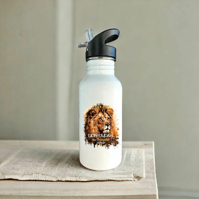 Image front Stainless steel water bottle with straw Premium+ fear not lion of Judas