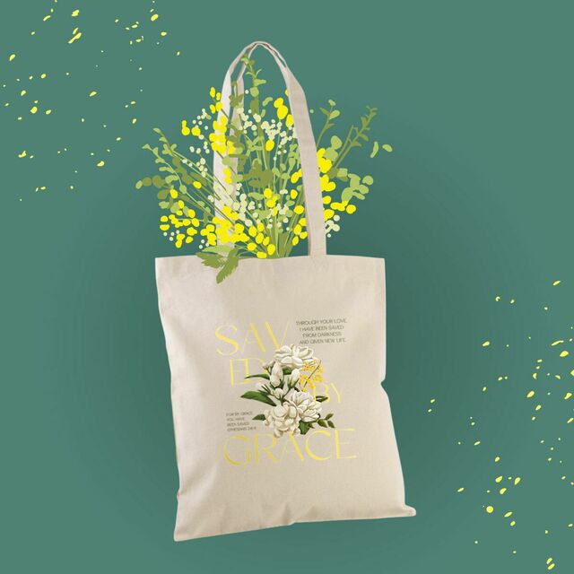 Image front heavy totebag "Saved by Grace"