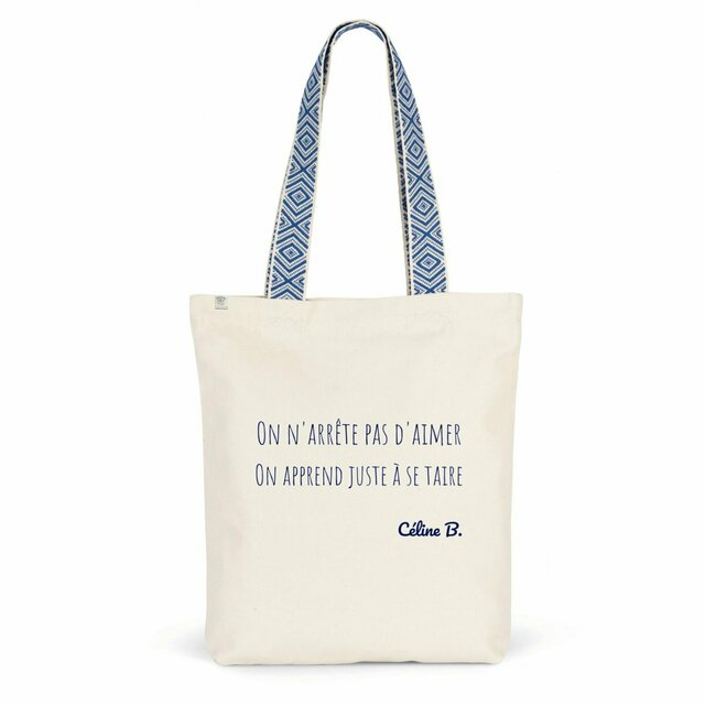 Image front On n'arrête pas d'aimer. On apprend juste à se taire {Tote Bag}