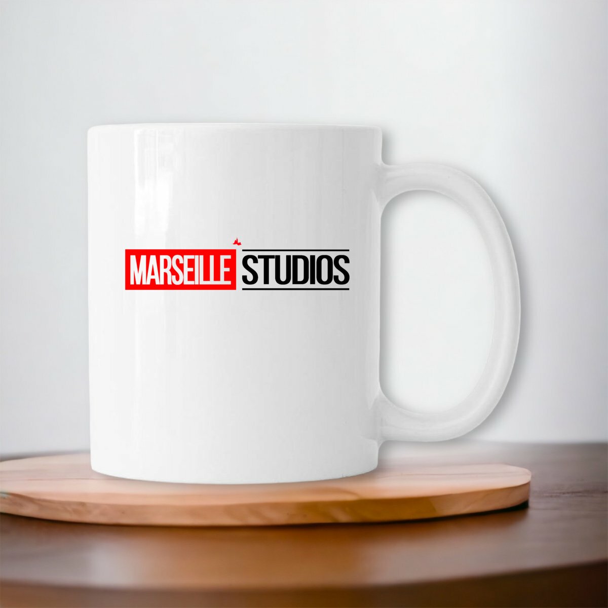 Marseille Studios Notre Dame de la Garde, MUG