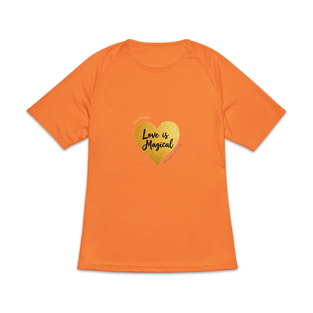Image front Tee-shirt Love is Magical
