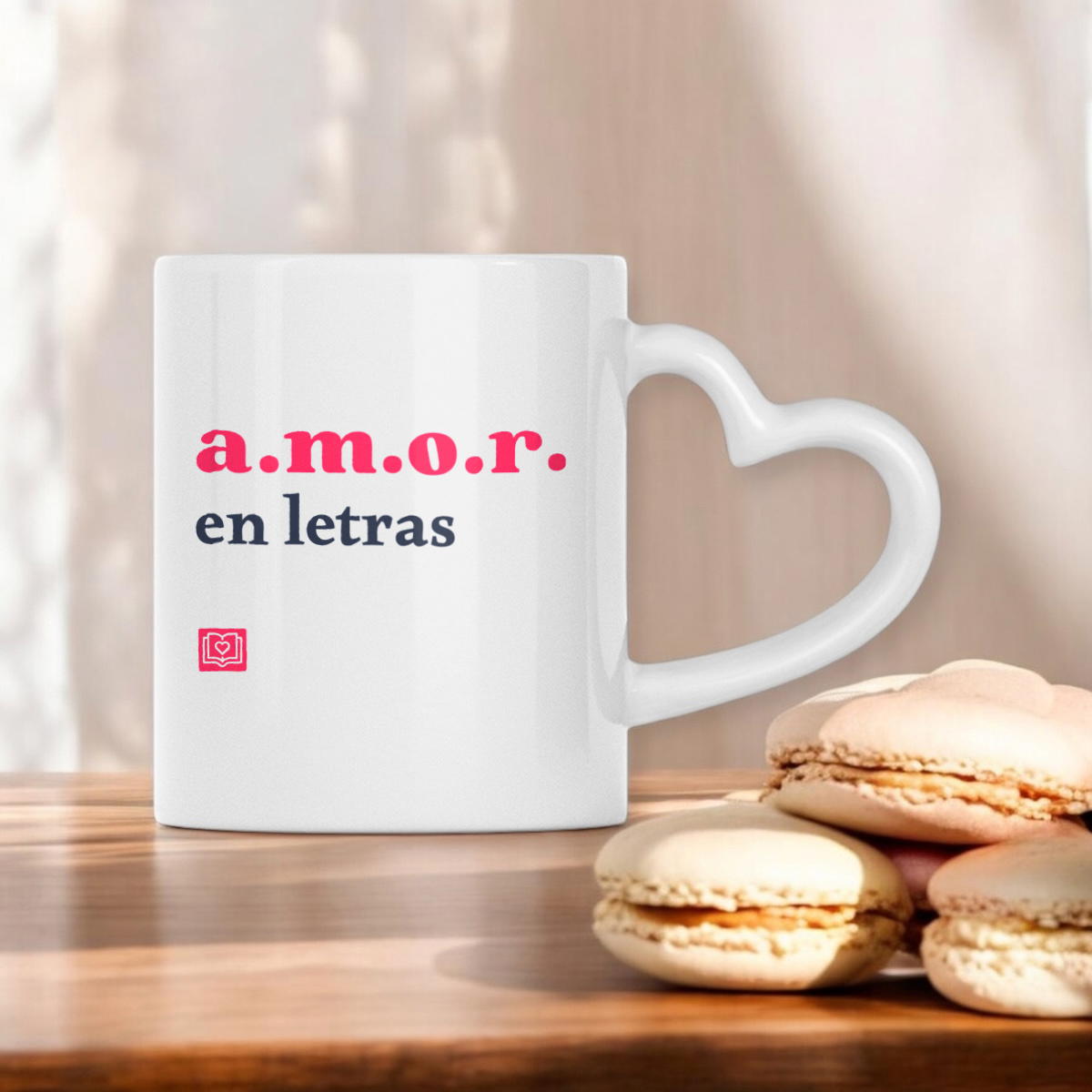 Taza a.m.o.r en letras.