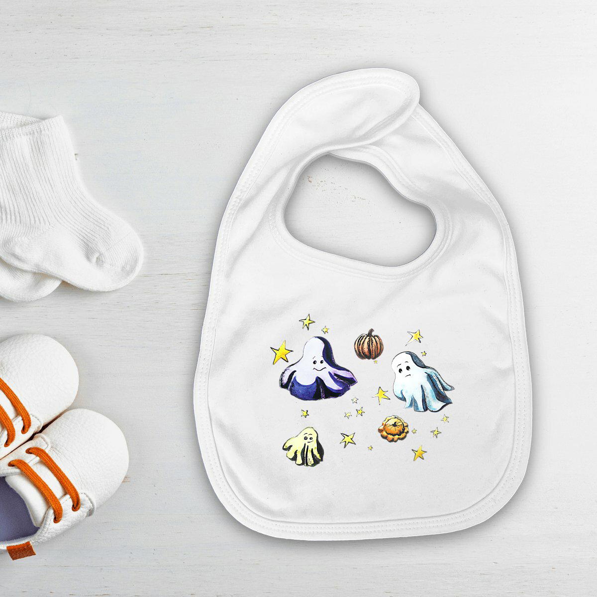 Image front Bavoir d'Halloween en coton bio, avec fantômes et citrouilles